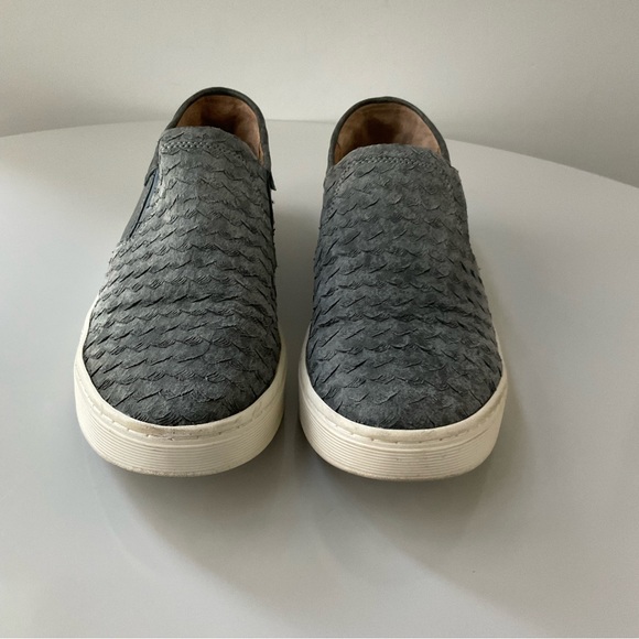 Sofft, size 10, leather slip-on, EUC - Picture 6 of 6